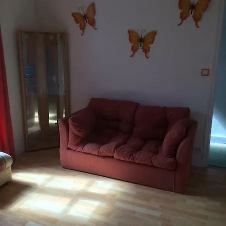 La Butte De L'esperance Apartment *